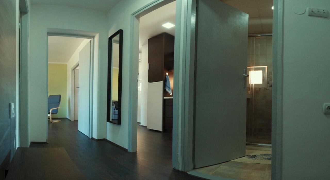 דונג'י מלינובאץ' Apartman Terassa מראה חיצוני תמונה