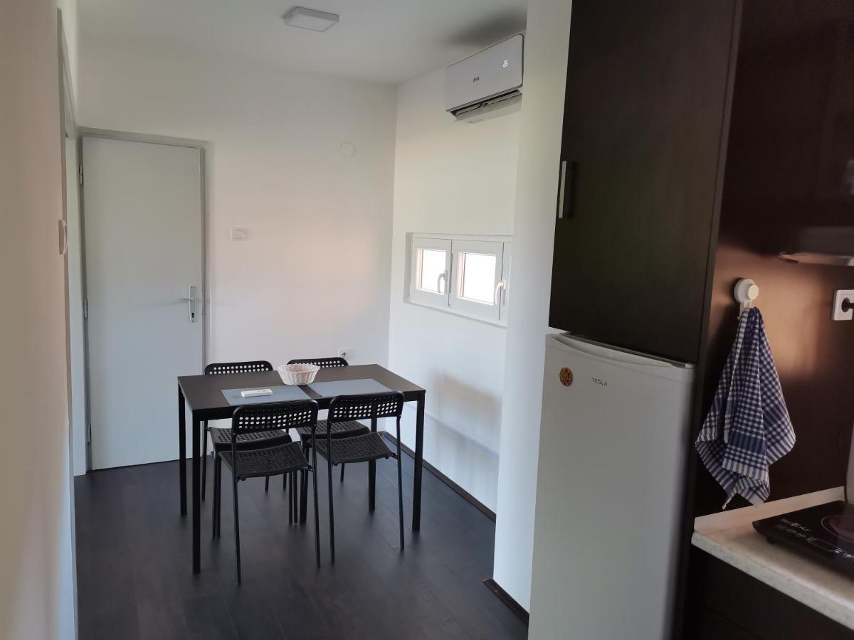 דונג'י מלינובאץ' Apartman Terassa מראה חיצוני תמונה